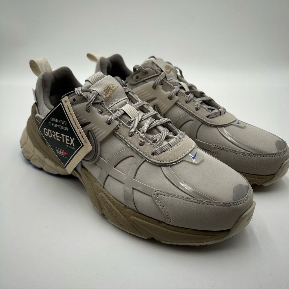 Nike Women’s Gore-Tex Sneakers